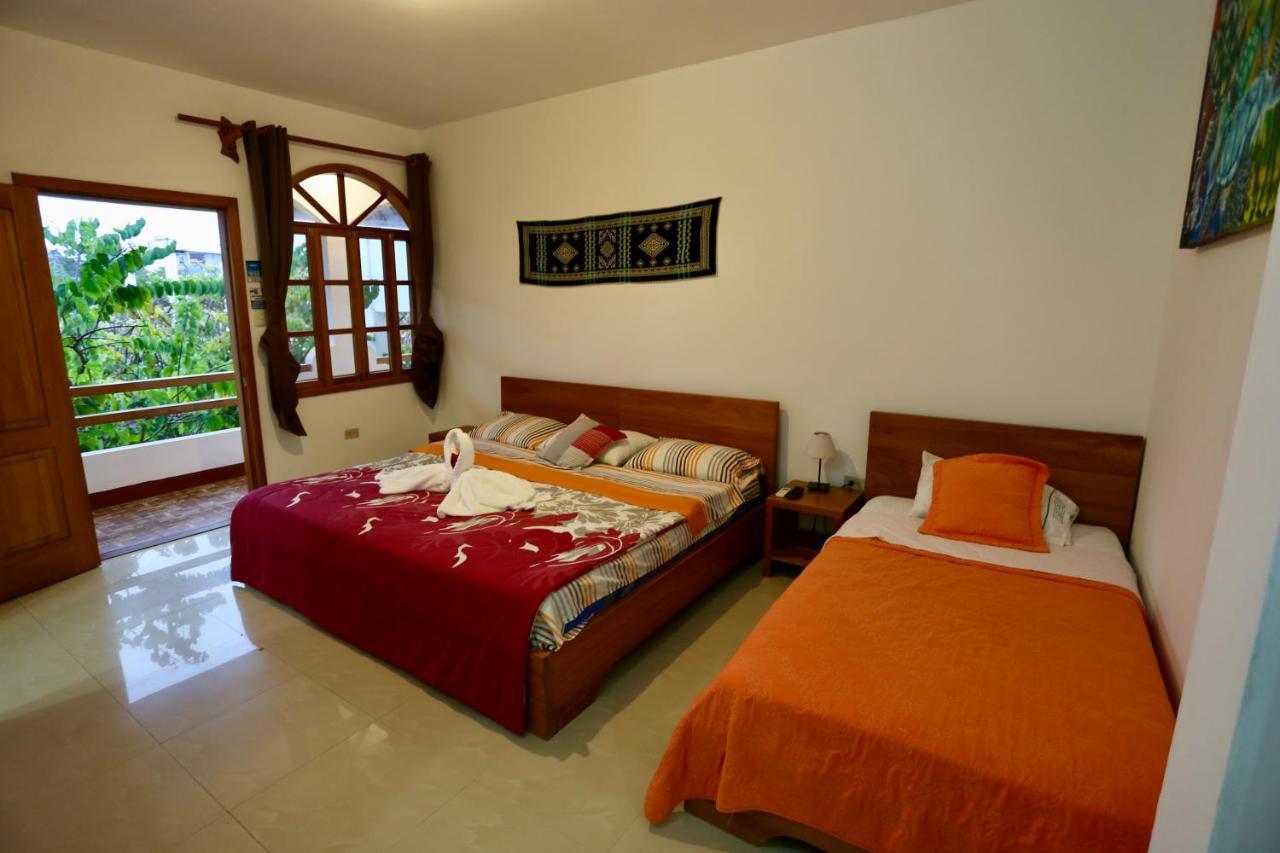 The Galapagos Pearl B&B ปูแอร์โตอาโยรา ภายนอก รูปภาพ