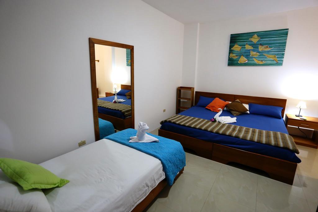 The Galapagos Pearl B&B ปูแอร์โตอาโยรา ภายนอก รูปภาพ