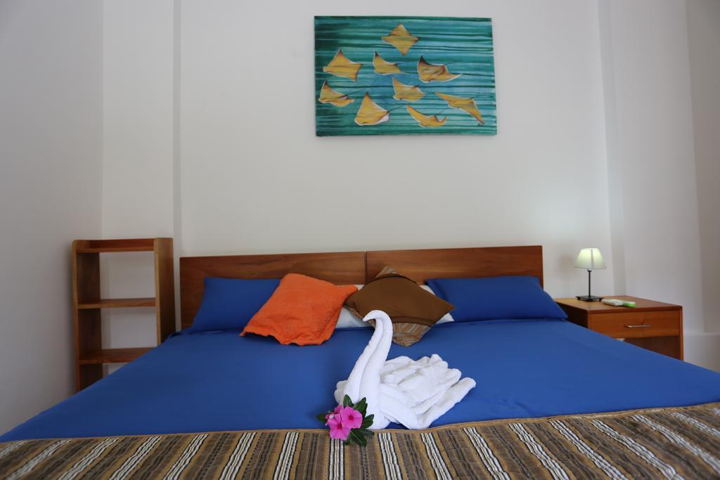 The Galapagos Pearl B&B ปูแอร์โตอาโยรา ภายนอก รูปภาพ