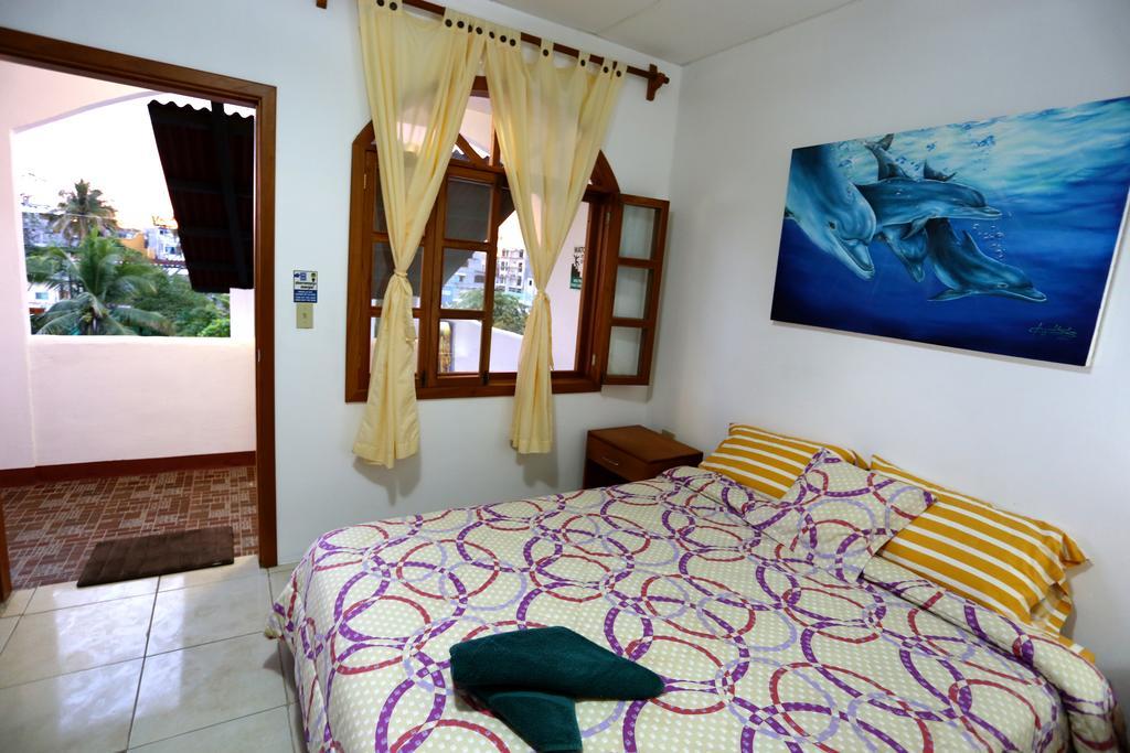 The Galapagos Pearl B&B ปูแอร์โตอาโยรา ภายนอก รูปภาพ